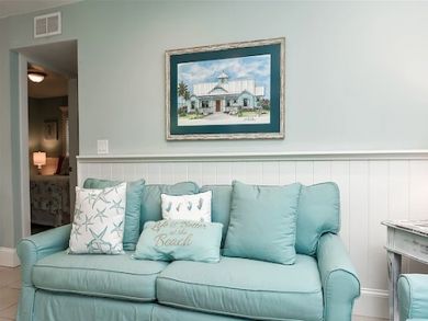 Lower Level Guest Suite steps to beach Lower Level Guest Suite steps to beach